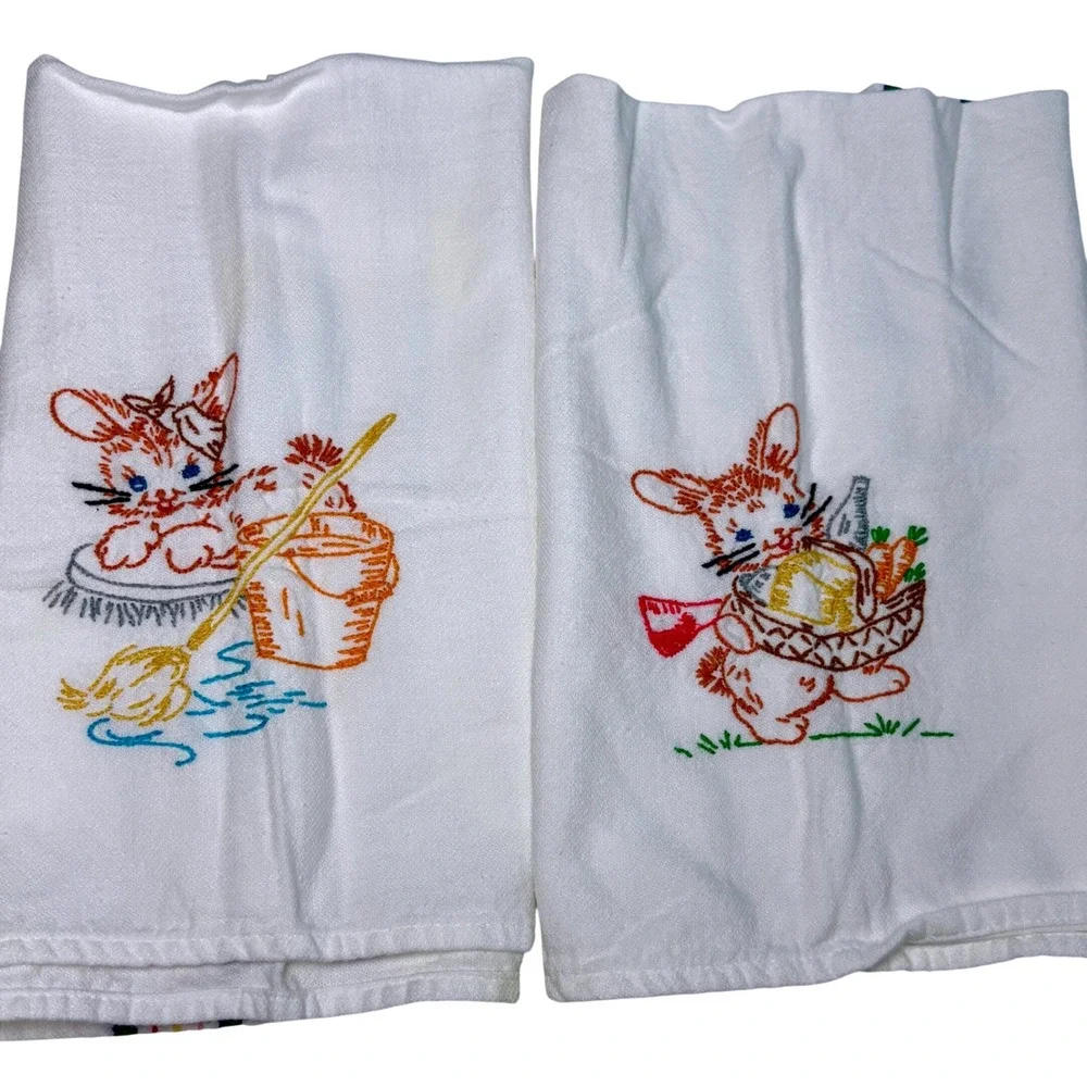 Vintage Tea Towel 2 set White Hand Embroidered Bunny Rabbit Kitchen Cottage gran